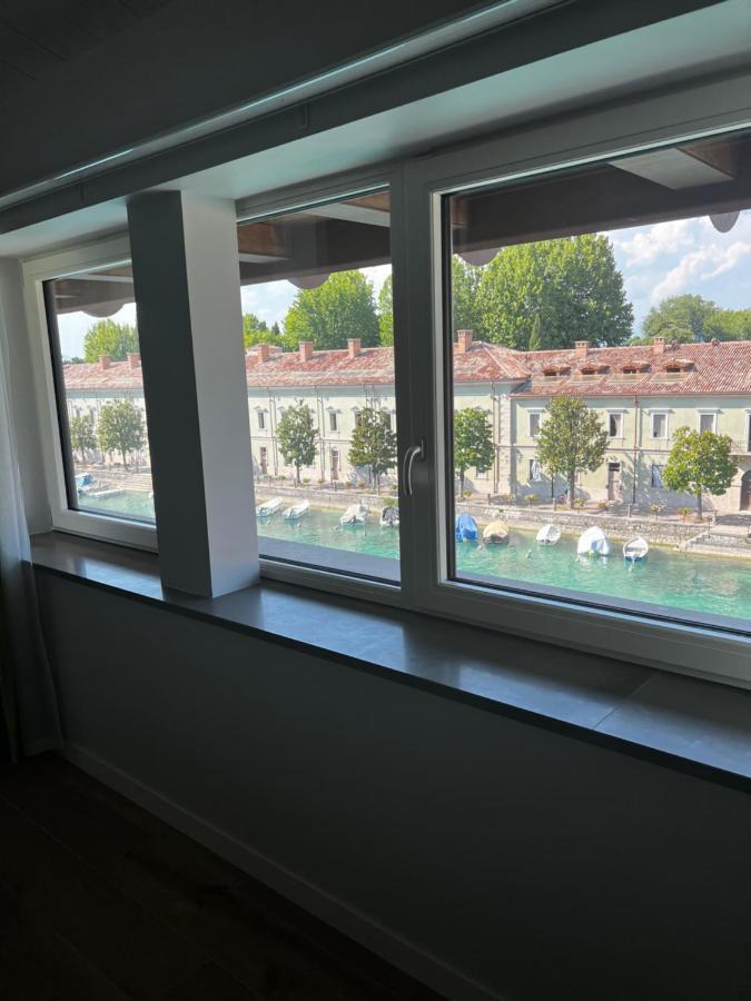 C House Rooms Lake Peschiera del Garda Eksteriør billede